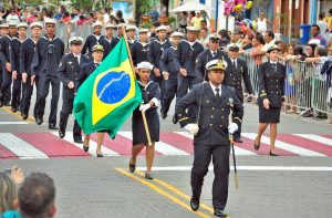 SSdesfile-300x197 Milhares de pessoas prestigiam desfile cívico militar em São Sebastião