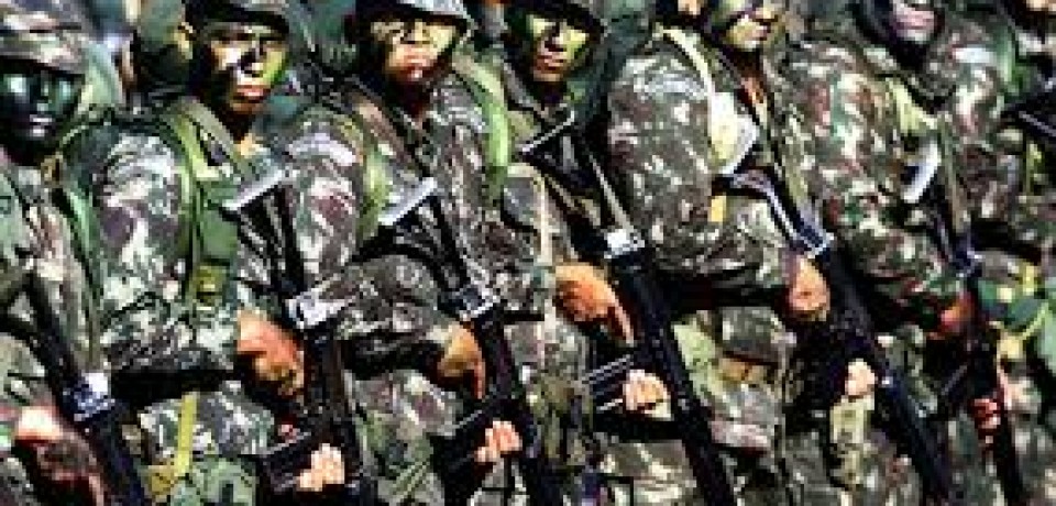 Junta Militar espera  jovens para  alistamento militar obrigatório