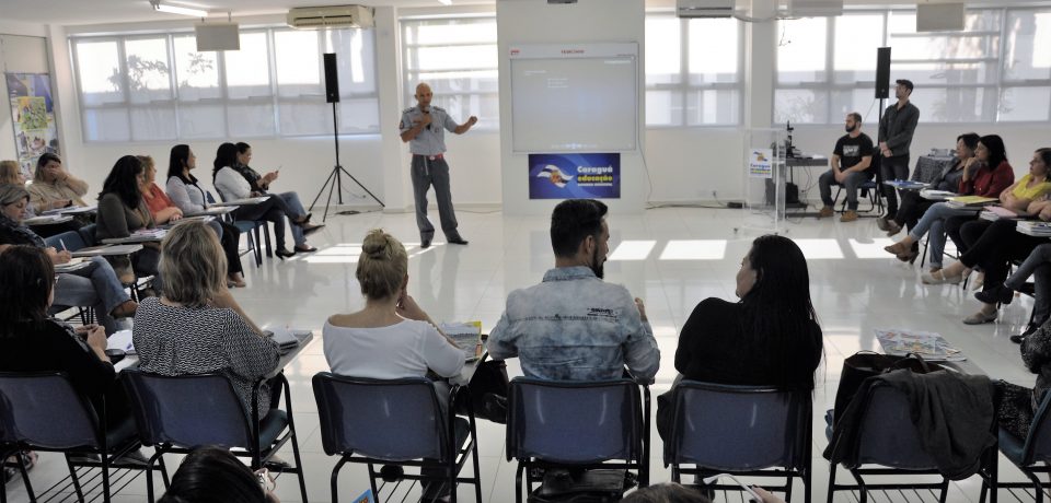 Crianças da rede de ensino de Caraguatatuba terão orientação dos bombeiros contra os perigos no mar