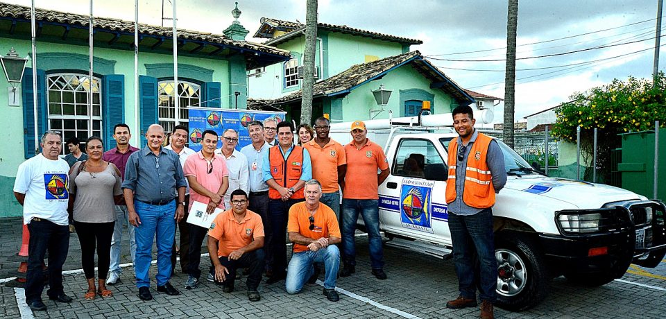 EDP BANDEIRANTE DOA VIATURA PARA A DEFESA CIVIL DE SÃO SEBASTIÃO