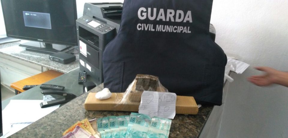 Ação conjunta entre COI e GCM prende três por tráfico de drogas na Costa Norte de São Sebastião