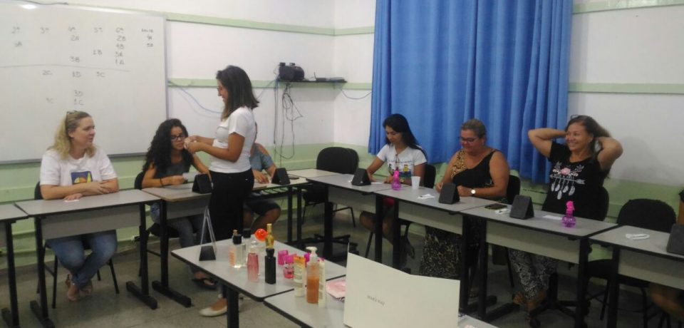 Escola municipal Joana Alves dos Reis promove atividades para a comunidade
