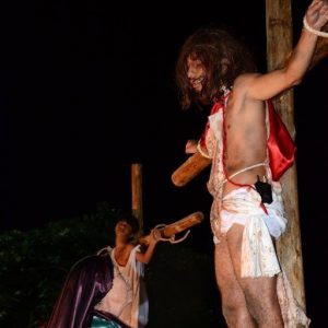 SSPaixaBairro3-300x300 Bairro de São Francisco encena Espetáculo da Paixão de Cristo