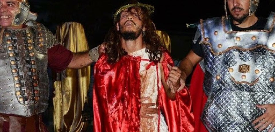 Bairro de São Francisco encena Espetáculo da Paixão de Cristo
