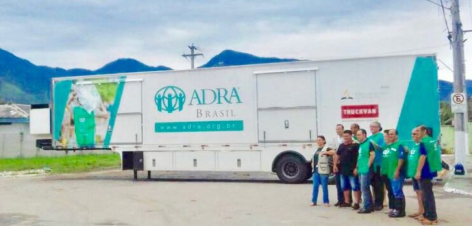 Fundo Social recebe auxílio da Igreja Adventista às vítimas de enchente