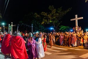 SSBairro-PaixCruz-300x200 Convento Nossa Senhora do Amparo realiza  Paixão e Ressurreição de Cristo ao ar livre