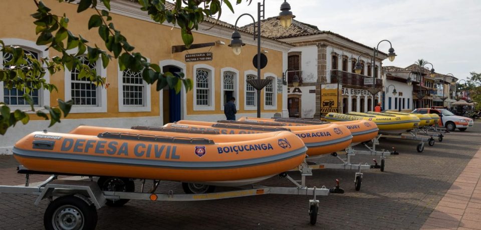 Prefeitura adquire seis novos botes para a Defesa Civil em situações de alagamento