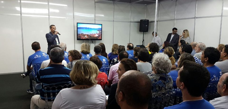 São Sebastião é apresentada a operadores de Turismo em feira no interior do Estado
