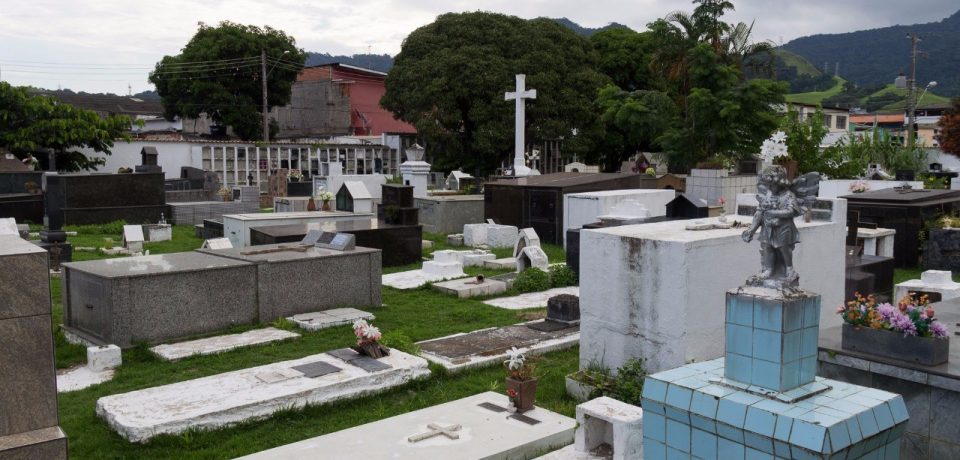 Prefeitura realiza ajustes no Cemitério Municipal de São Sebastião