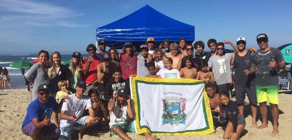 Atletas de São Sebastião vencem etapa de surfe no Guarujá