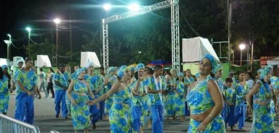 Desfile das Escolas de Samba promete agitar domingo de Carnaval em São Sebastião