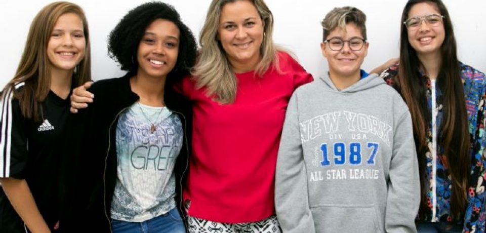 Estudantes da rede municipal de ensino de São Sebastião se preparam para intercâmbio na França